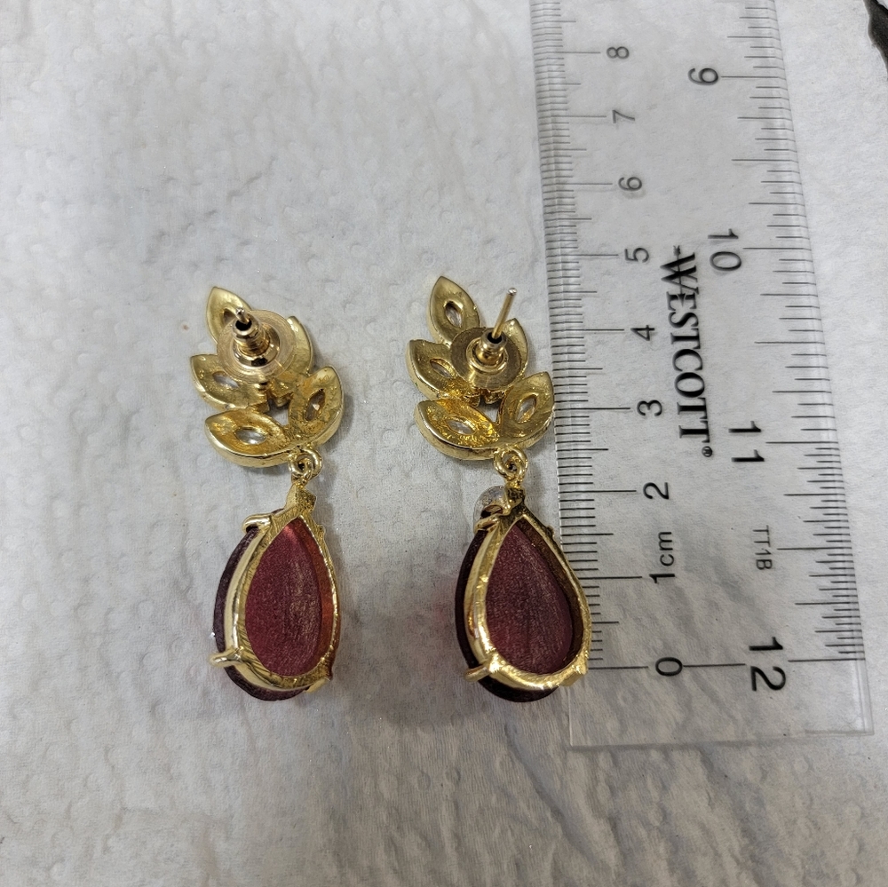 Red earrings - Picture 5 of 7